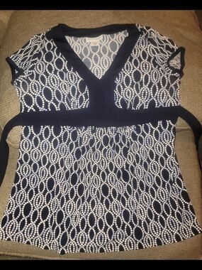 Motherhood Maternity Navy & White V-Neck Wrap Top with Chain Dot Print